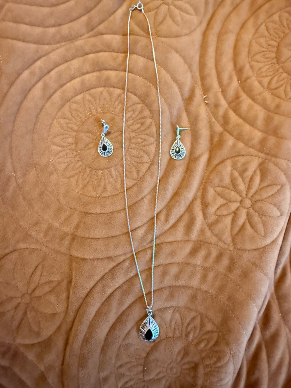 Silver 925 Teardrop Pendant Necklace and Earrings Set with Black Accent